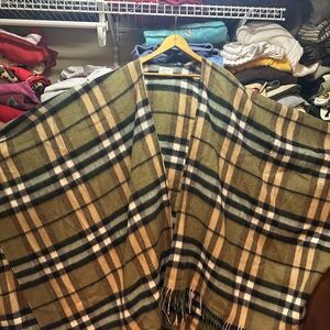 Edinburgh Ladies Beige Tartan Check 100% Lambswool Shawl Cape One Size